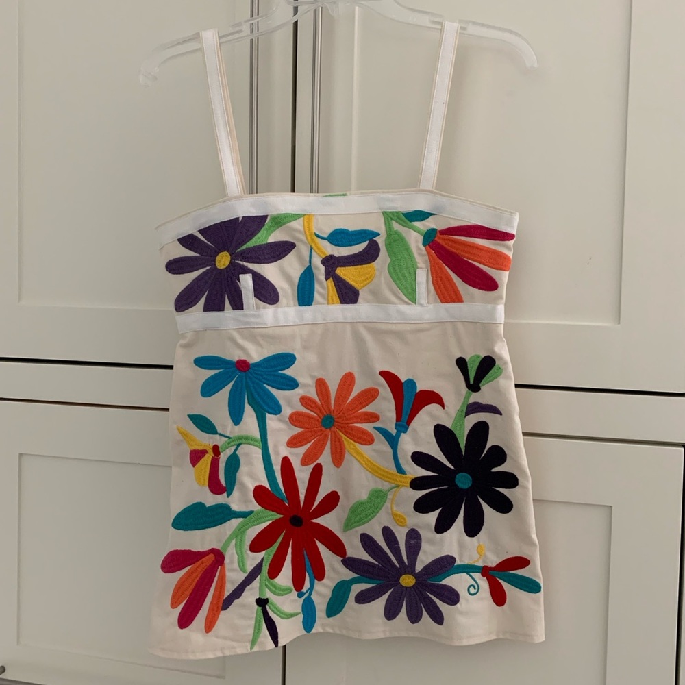 Tory Burch Floral Top!